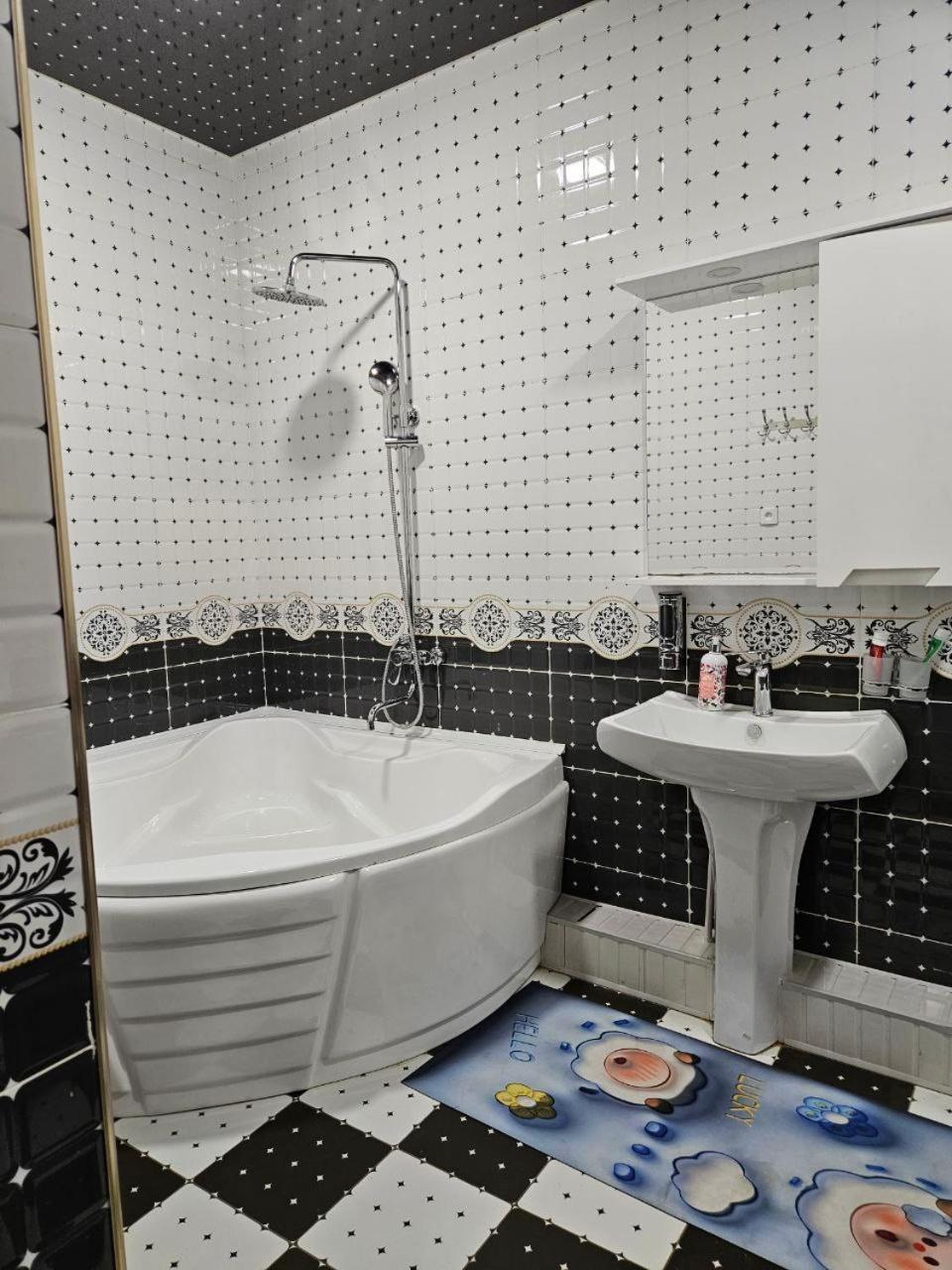 Apartment Bonushka Самарканд Екстериор снимка